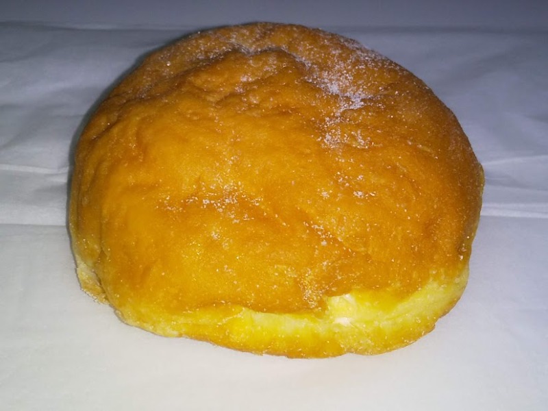 山崎製パン「ふわふわホイップドーナツ（バニラ）」3