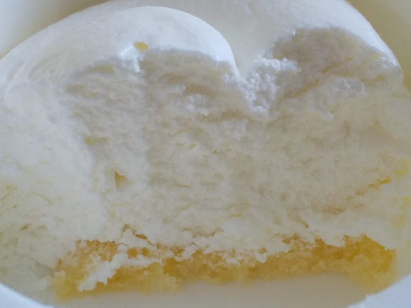 山崎製パン「ソフトクリームみたいなカップケーキ」5