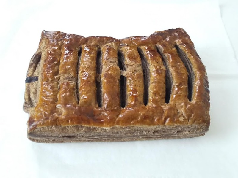 山崎製パン「生チョコパイ」3