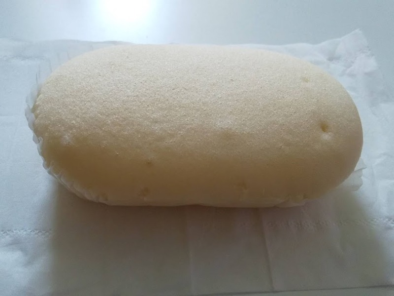 山崎製パン「カルピス蒸しケーキ」3