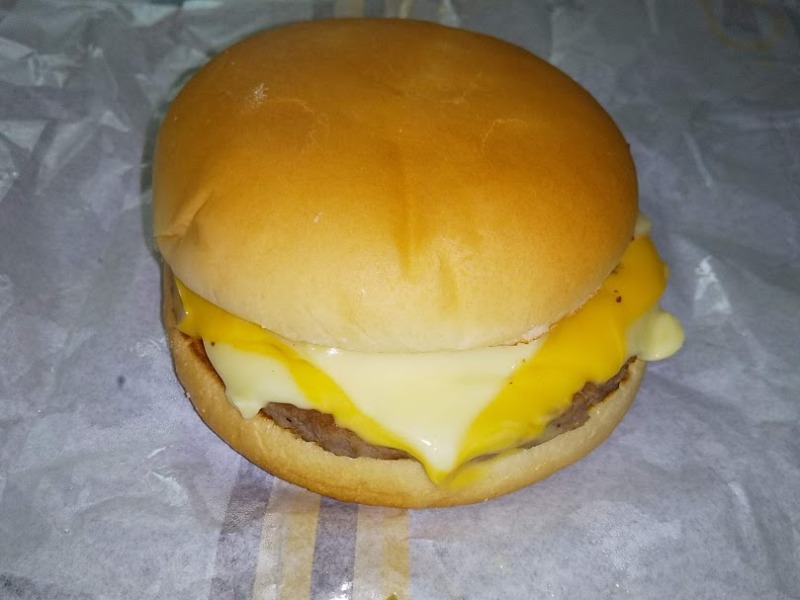 マクドナルド「チーチーダブチ」2