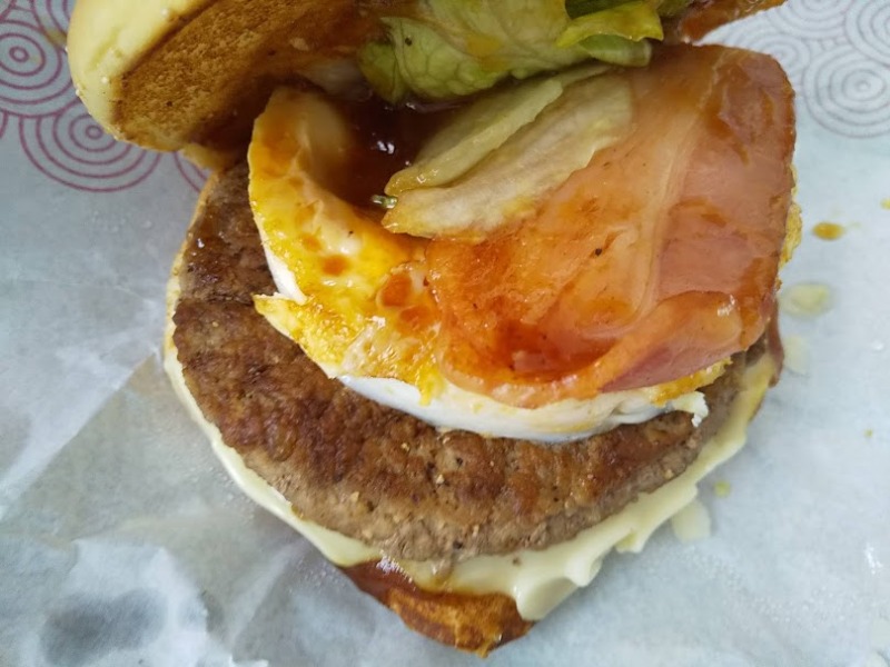 マクドナルド「サムライマック（炙り醤油風たまごベーコン肉厚ビーフ）」3
