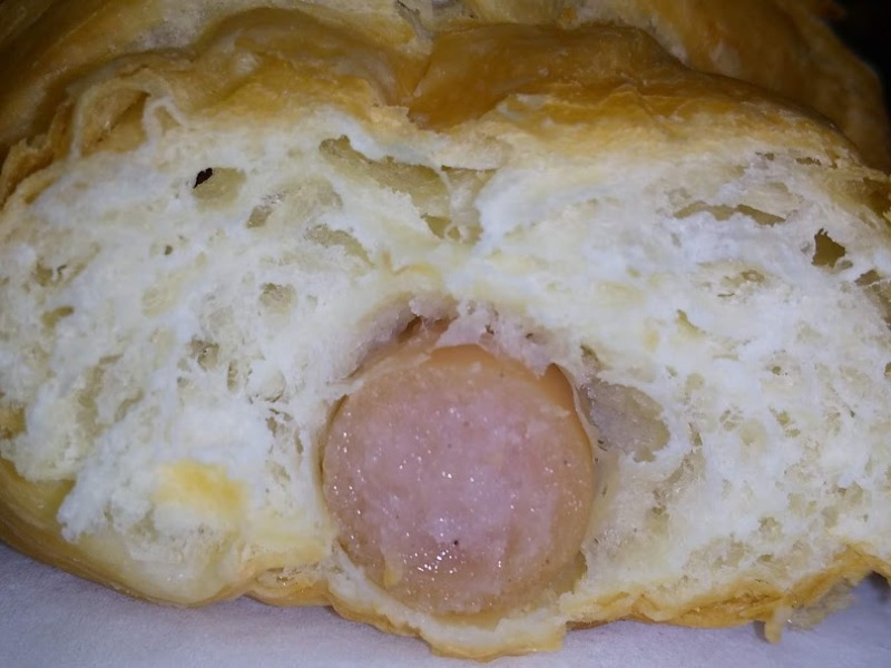 大黒天物産「ウインナークロワッサン」4