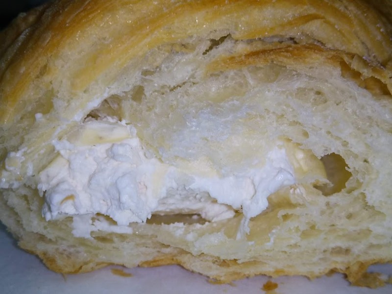 ローソン「ダブルホイップクロワッサン」5