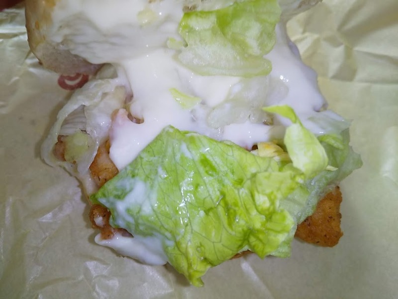 ケンタッキー「チーズにおぼれるフィレバーガー（クリーミーモッツァレラ）」3