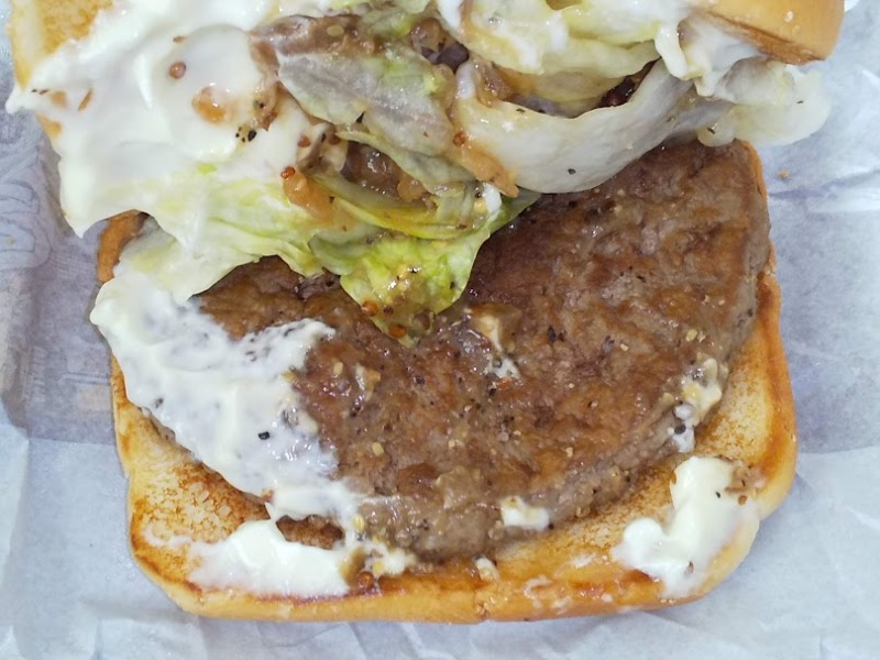 マクドナルド「N.Y.肉厚ビーフ ペッパー＆ビーフソテー」3