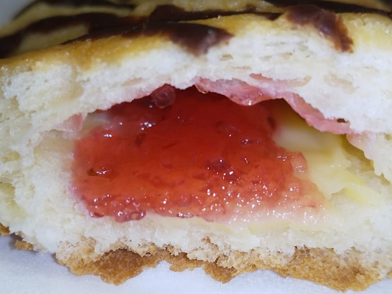 YKベーキングカンパニー「ショートケーキ味ヨンミー」4