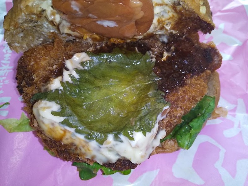 パン工房カワ「まるごと！？紀州梅バーガー」3