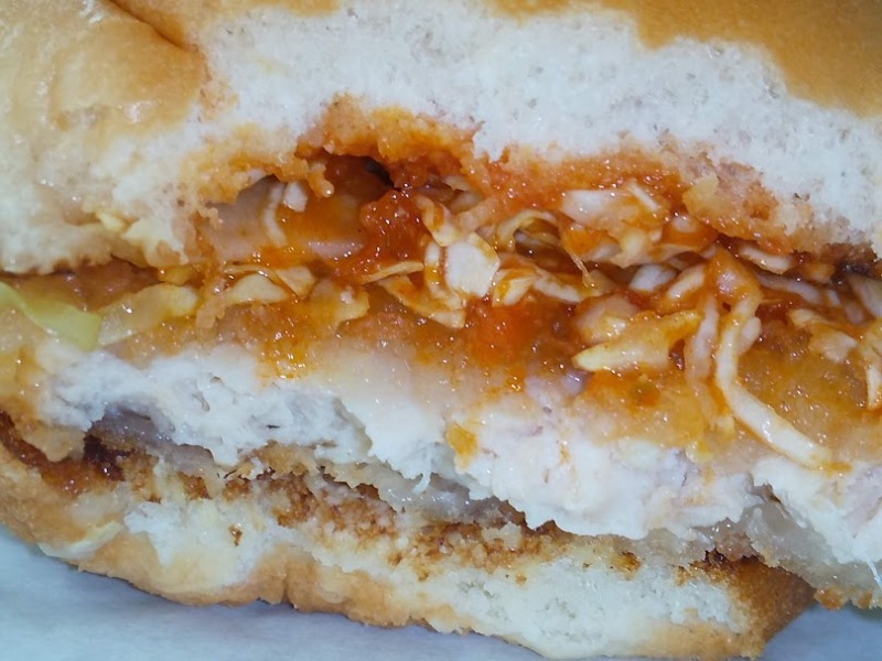 モスバーガー「ガーリックトマトのとり竜田バーガー」4